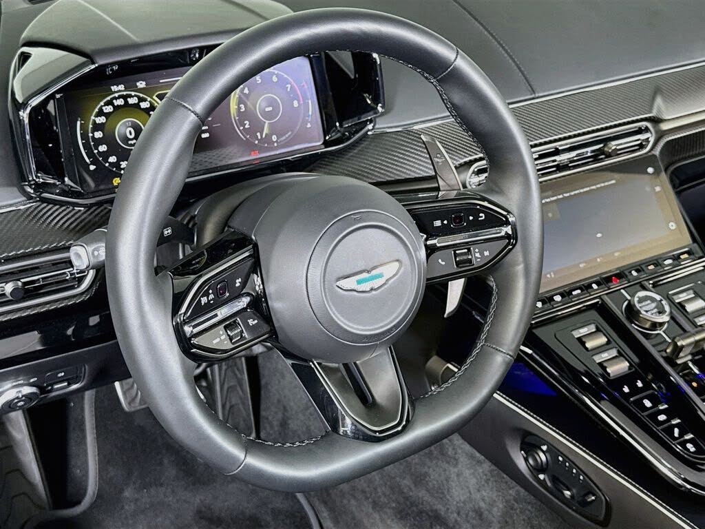 2026 Aston Martin Vantage Roadster RWD photo 10