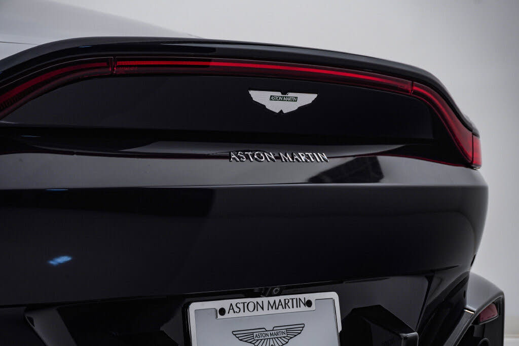2019 Aston Martin Vantage RWD photo 12