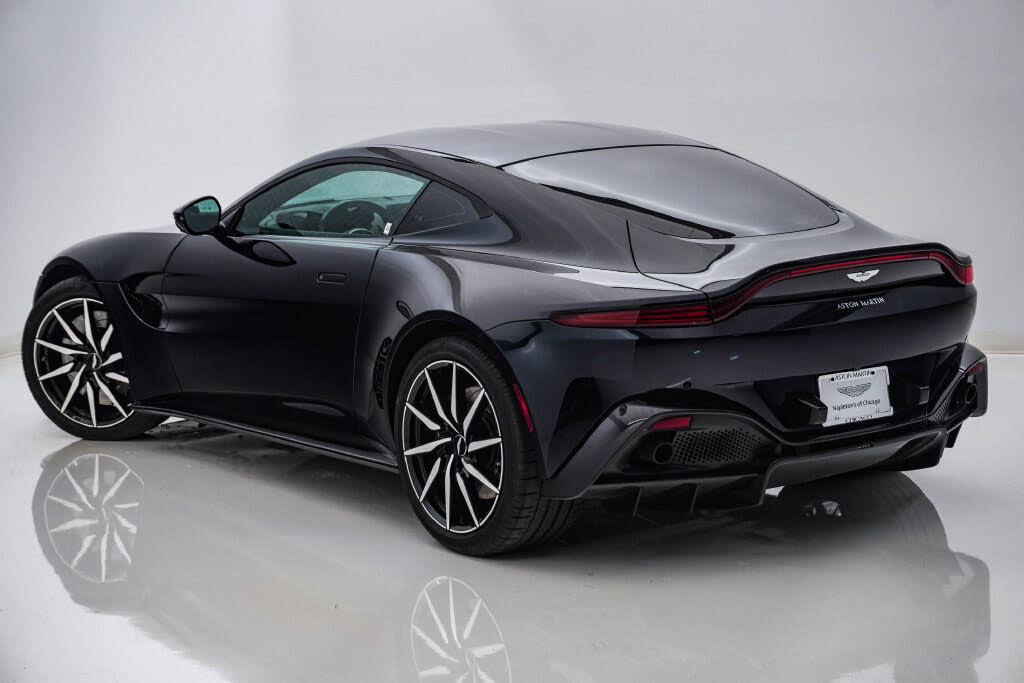 2019 Aston Martin Vantage RWD photo 10