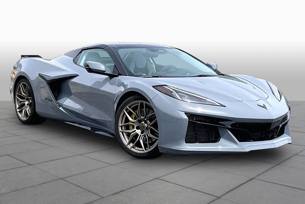 2024 Chevrolet Corvette Z06 3LZ Convertible RWD photo 2
