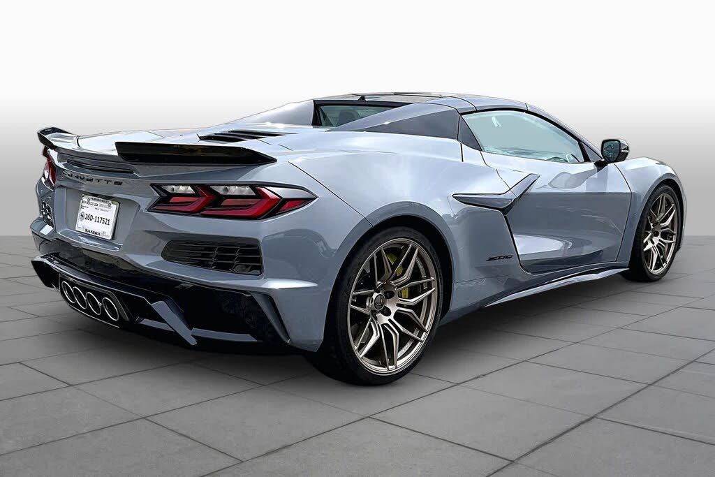 2024 Chevrolet Corvette Z06 3LZ Convertible RWD photo 10