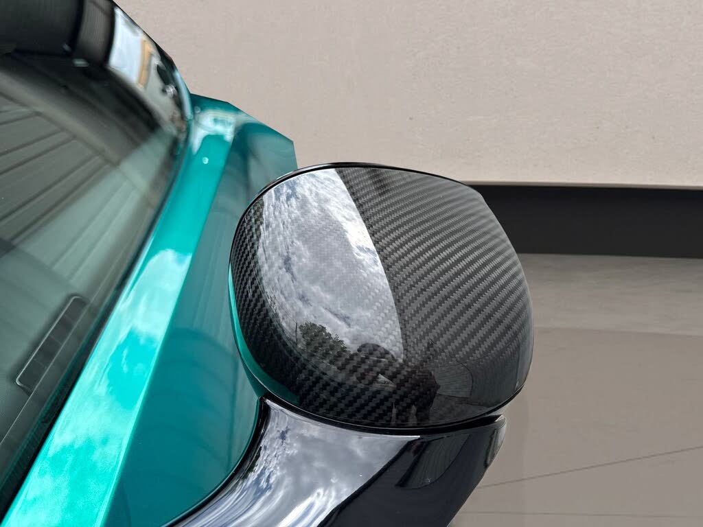 2025 Aston Martin Vantage Coupe RWD photo 8