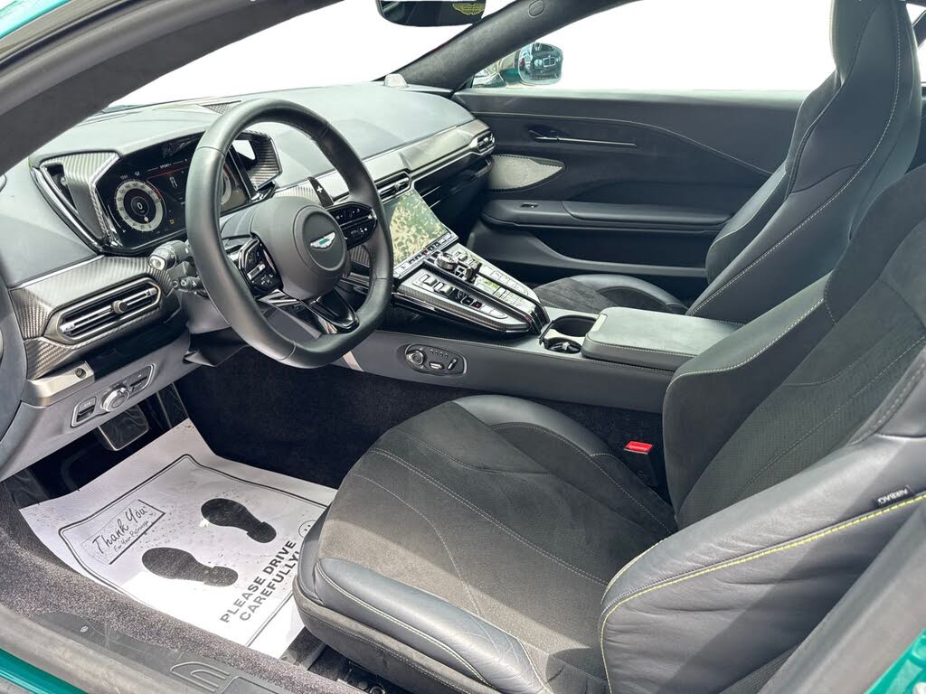 2025 Aston Martin Vantage Coupe RWD photo 9