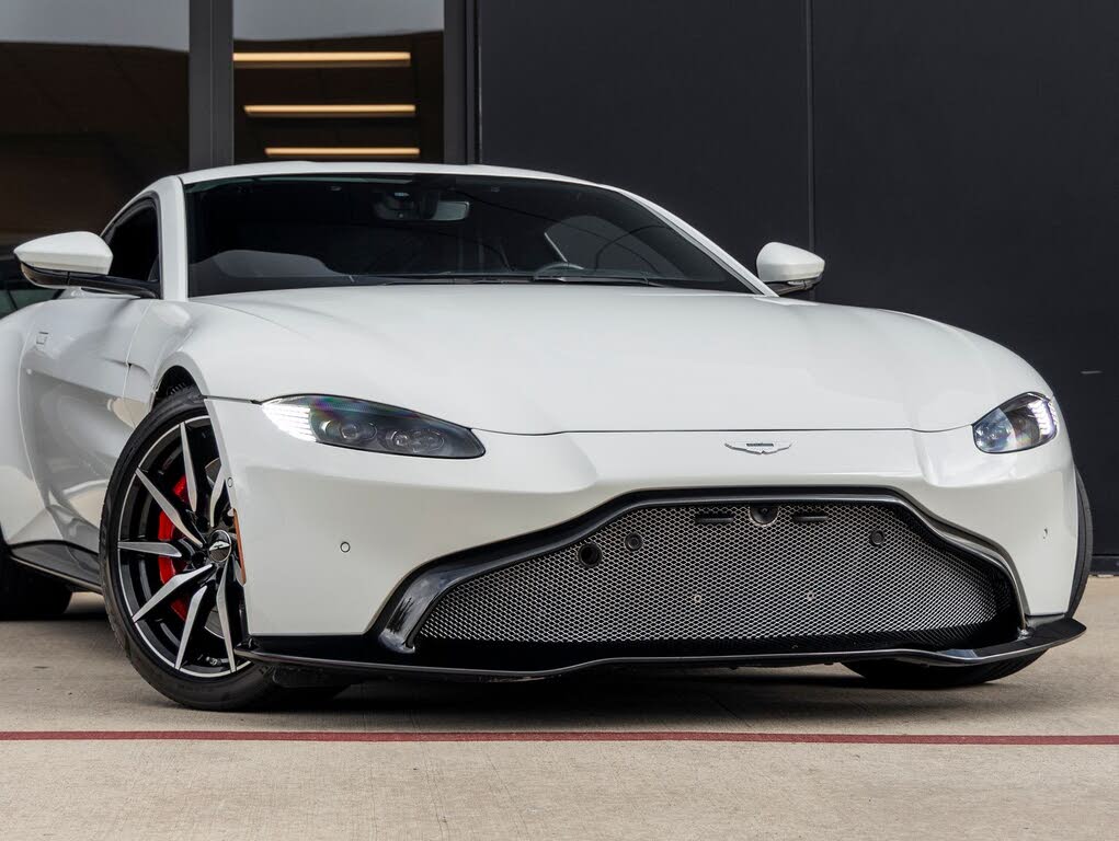 2019 Aston Martin Vantage RWD photo 5