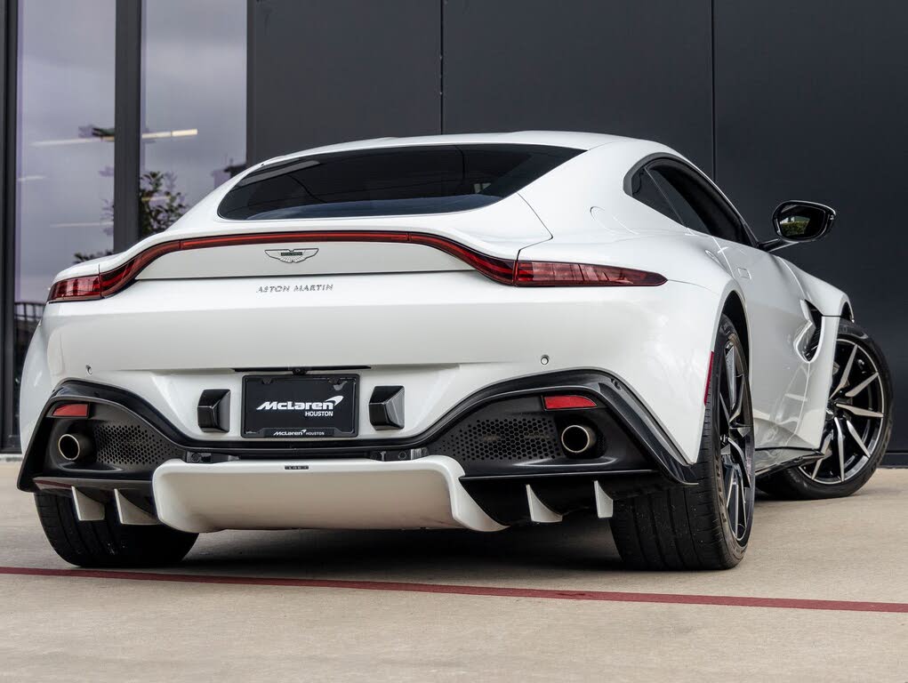 2019 Aston Martin Vantage RWD photo 8