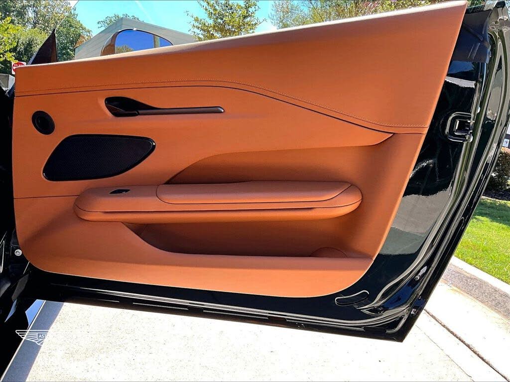 2026 Aston Martin Vantage S Coupe RWD photo 19