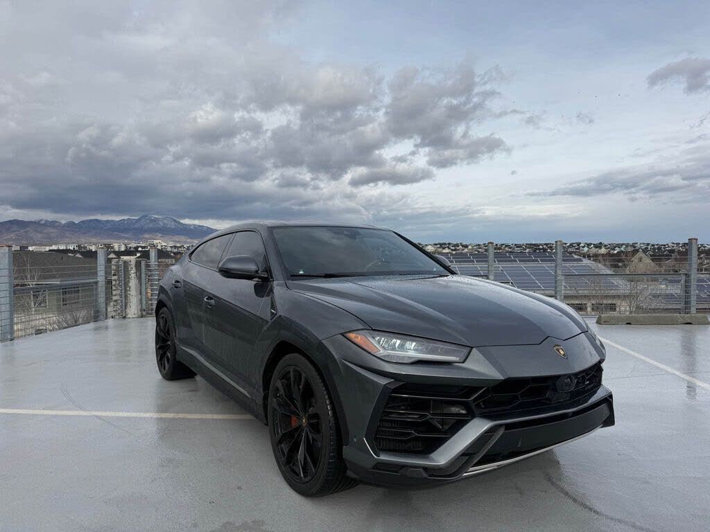 2019 Lamborghini Urus 4WD