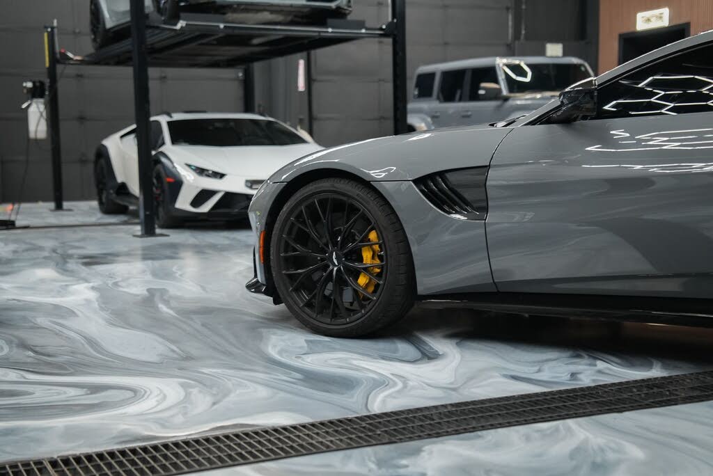 2023 Aston Martin Vantage V8 Coupe RWD photo 21