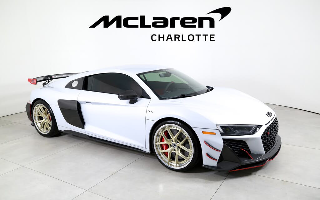 2021 Audi R8 quattro V10 Performance Coupe AWD photo 2 of 24