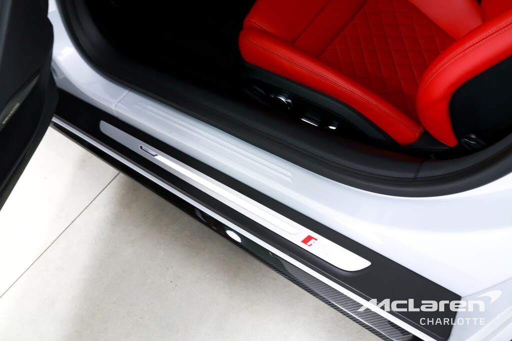 2021 Audi R8 quattro V10 Performance Coupe AWD photo 16 of 24