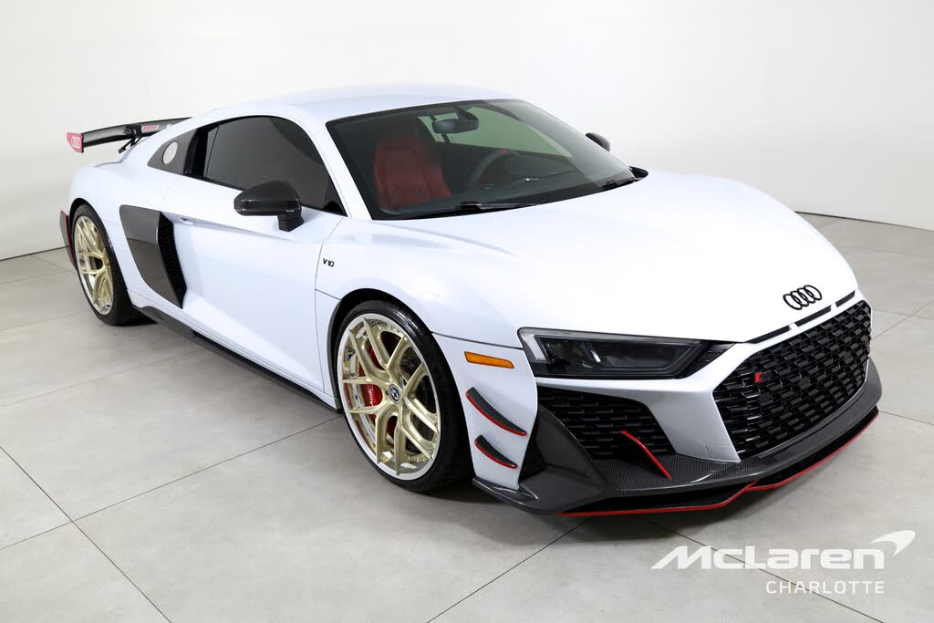 2021 Audi R8 quattro V10 Performance Coupe AWD photo 3 of 24