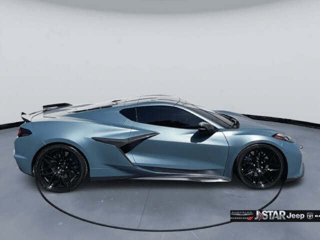 2025 Chevrolet Corvette Z06 1LZ Coupe RWD photo 4