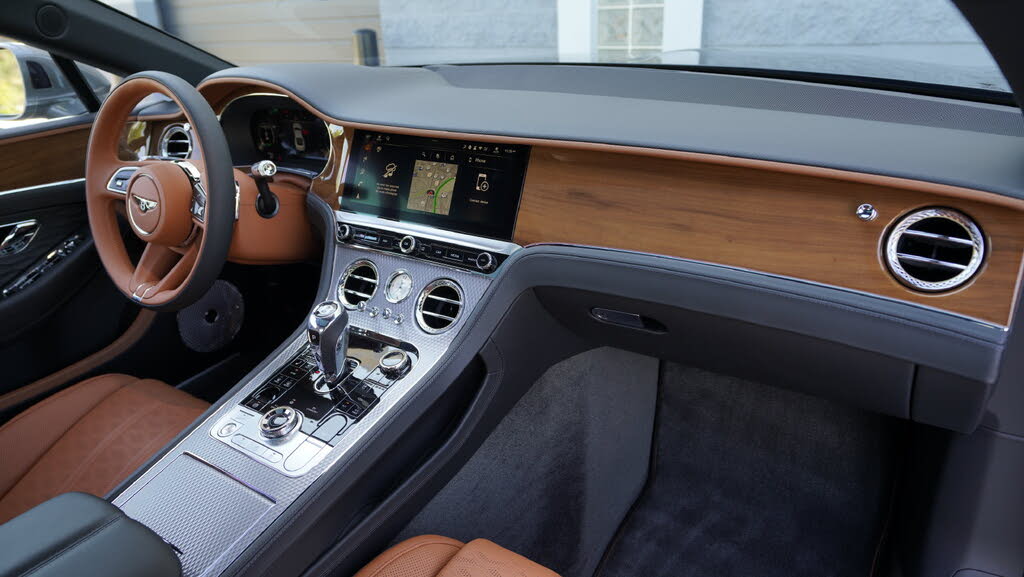 2026 Bentley Continental GT Mulliner AWD photo 2
