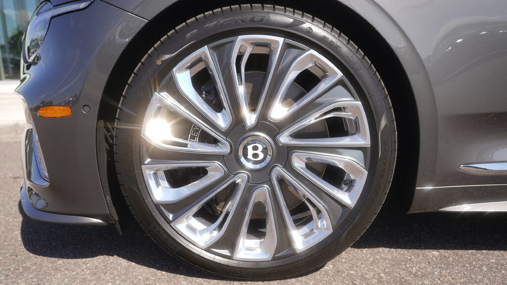 2026 Bentley Continental GT Mulliner AWD photo 6