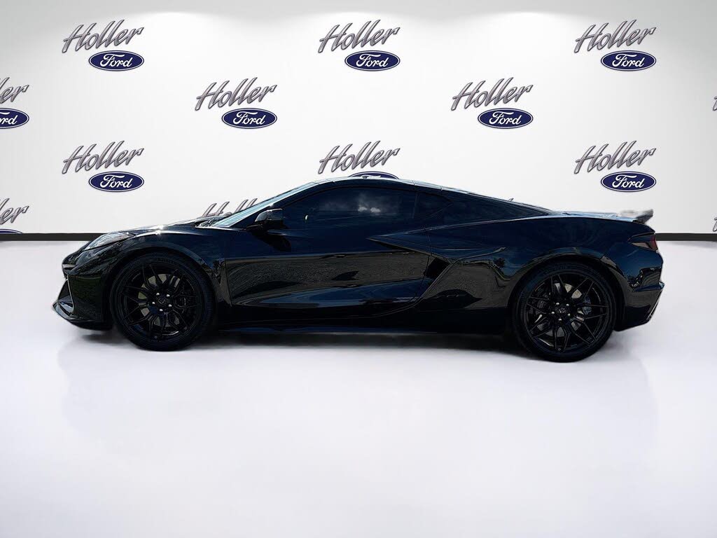 2025 Chevrolet Corvette Z06 1LZ Coupe RWD photo 5