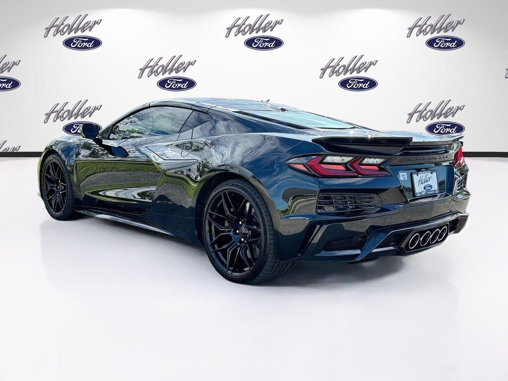 2025 Chevrolet Corvette Z06 1LZ Coupe RWD photo 6
