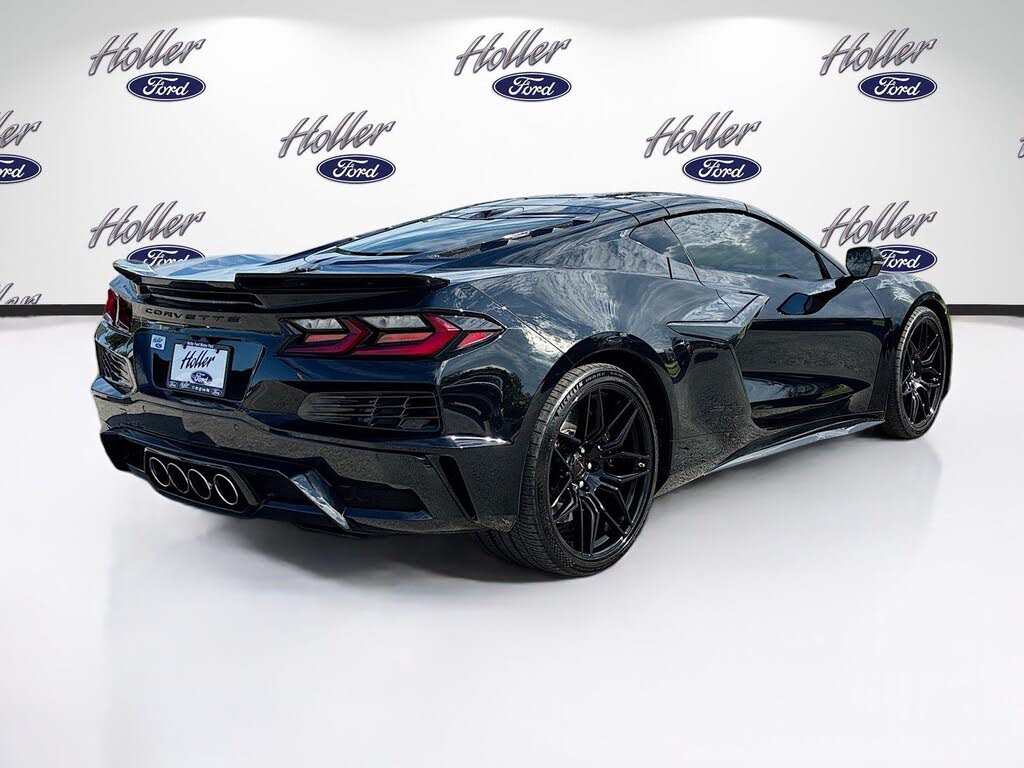 2025 Chevrolet Corvette Z06 1LZ Coupe RWD photo 8