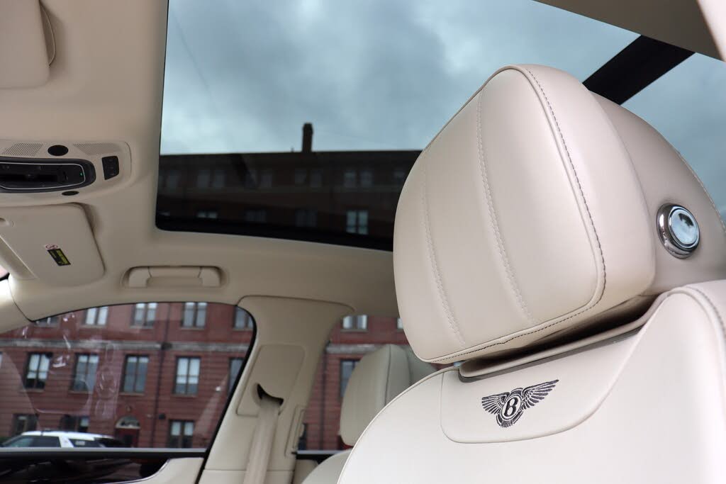 2019 Bentley Bentayga V8 AWD photo 15