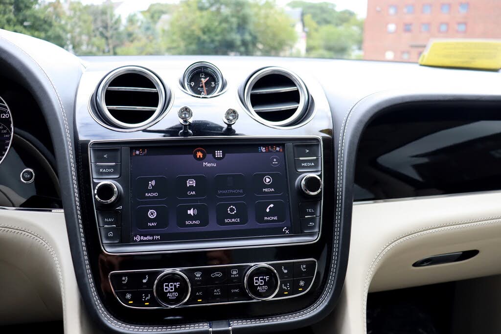 2019 Bentley Bentayga V8 AWD photo 20