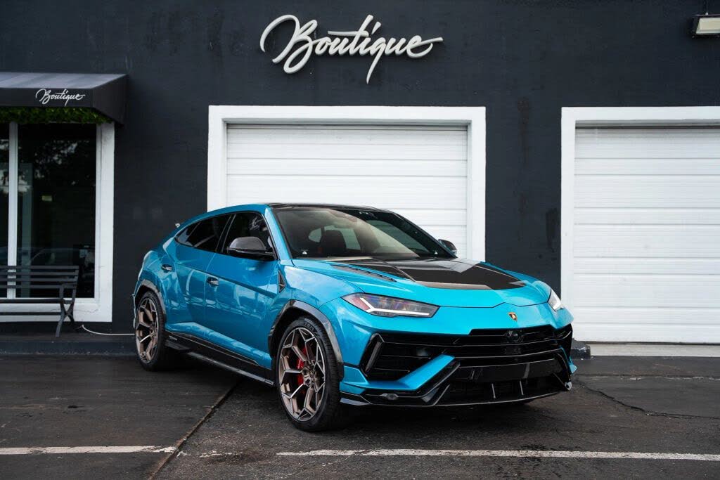 2024 Lamborghini Urus Performante AWD - $349,995