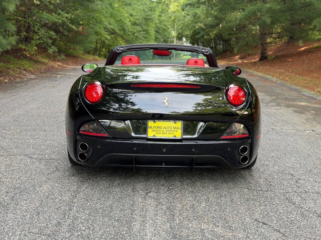 2010 Ferrari California GT Convertible photo 11