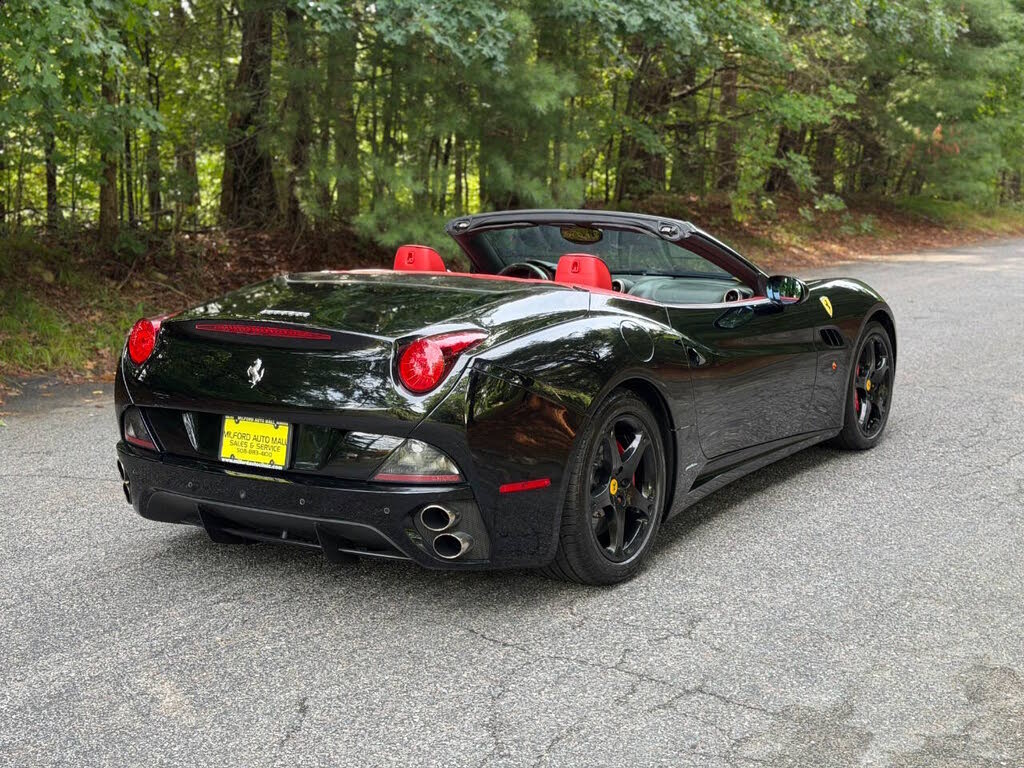 2010 Ferrari California GT Convertible photo 13