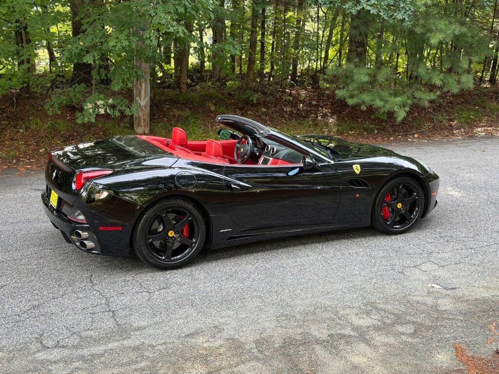 2010 Ferrari California GT Convertible photo 14