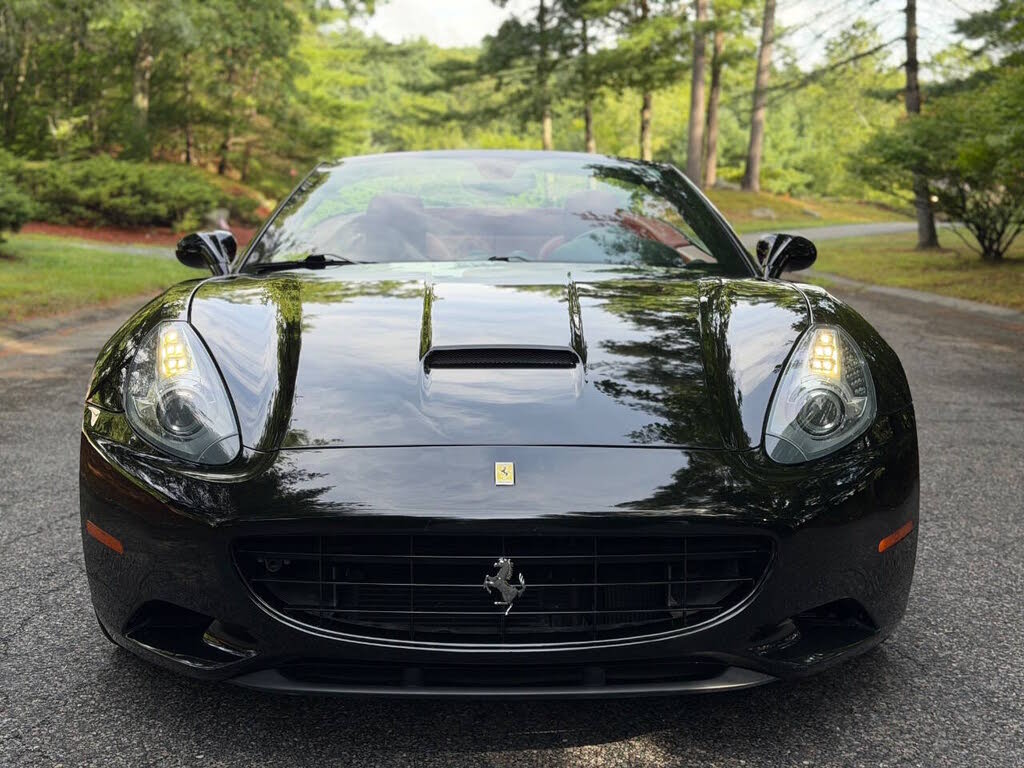 2010 Ferrari California GT Convertible photo 3