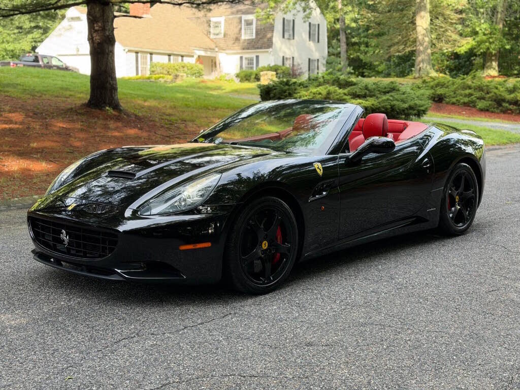 2010 Ferrari California GT Convertible photo 5