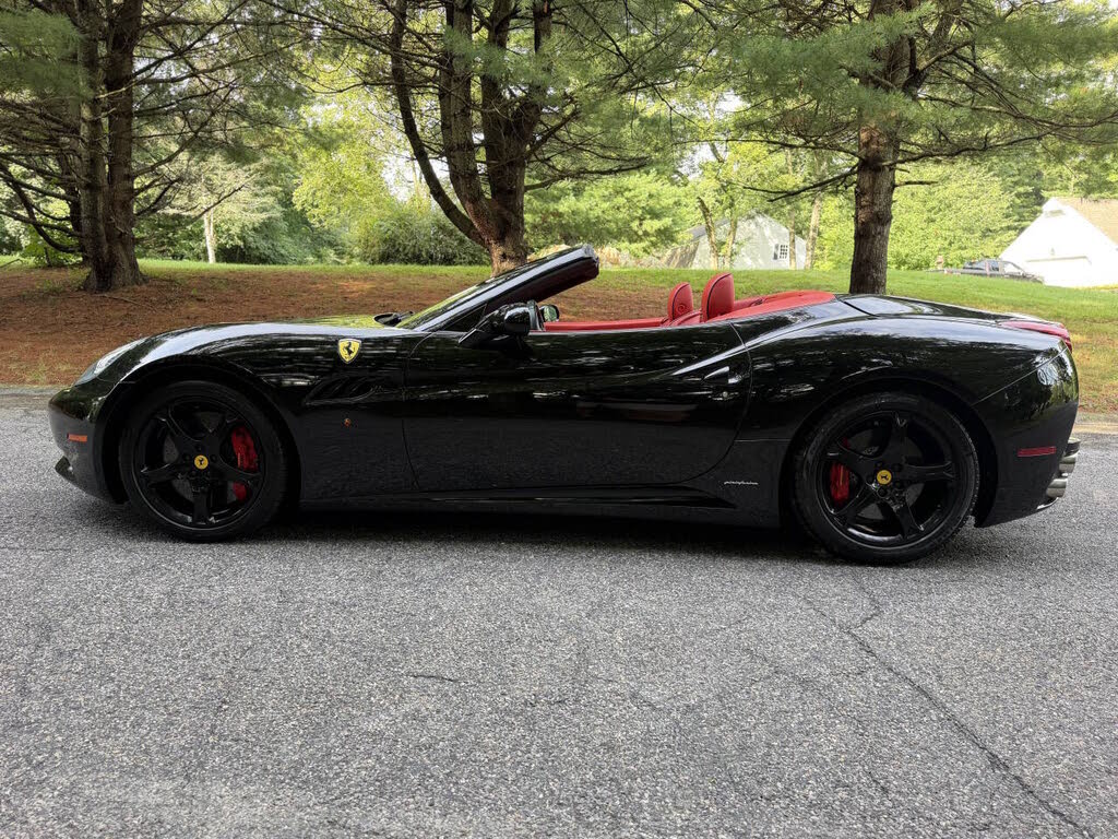 2010 Ferrari California GT Convertible photo 6