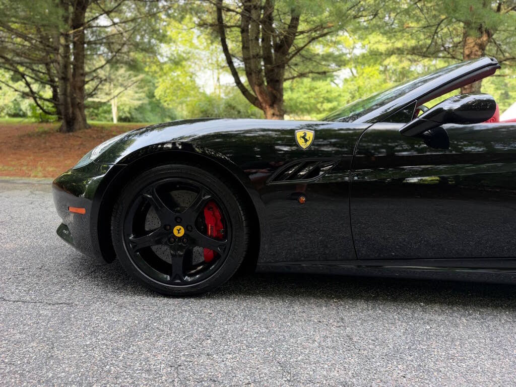 2010 Ferrari California GT Convertible photo 7
