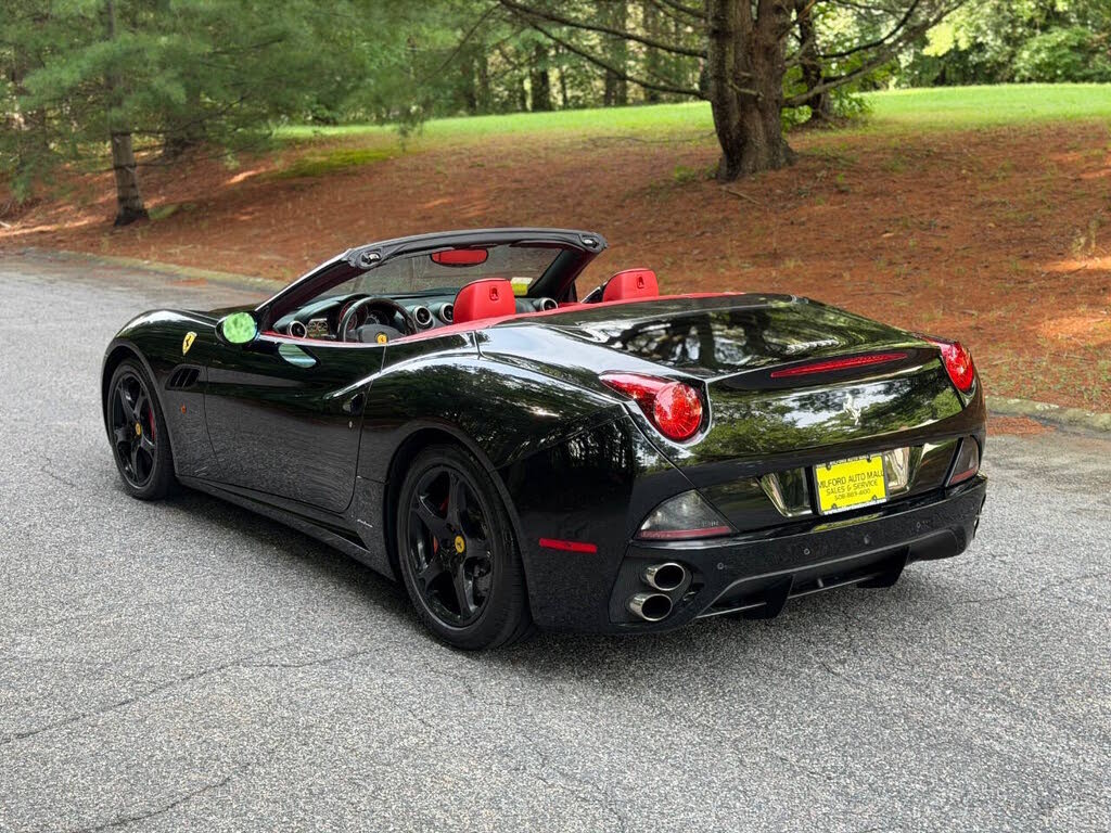 2010 Ferrari California GT Convertible photo 10