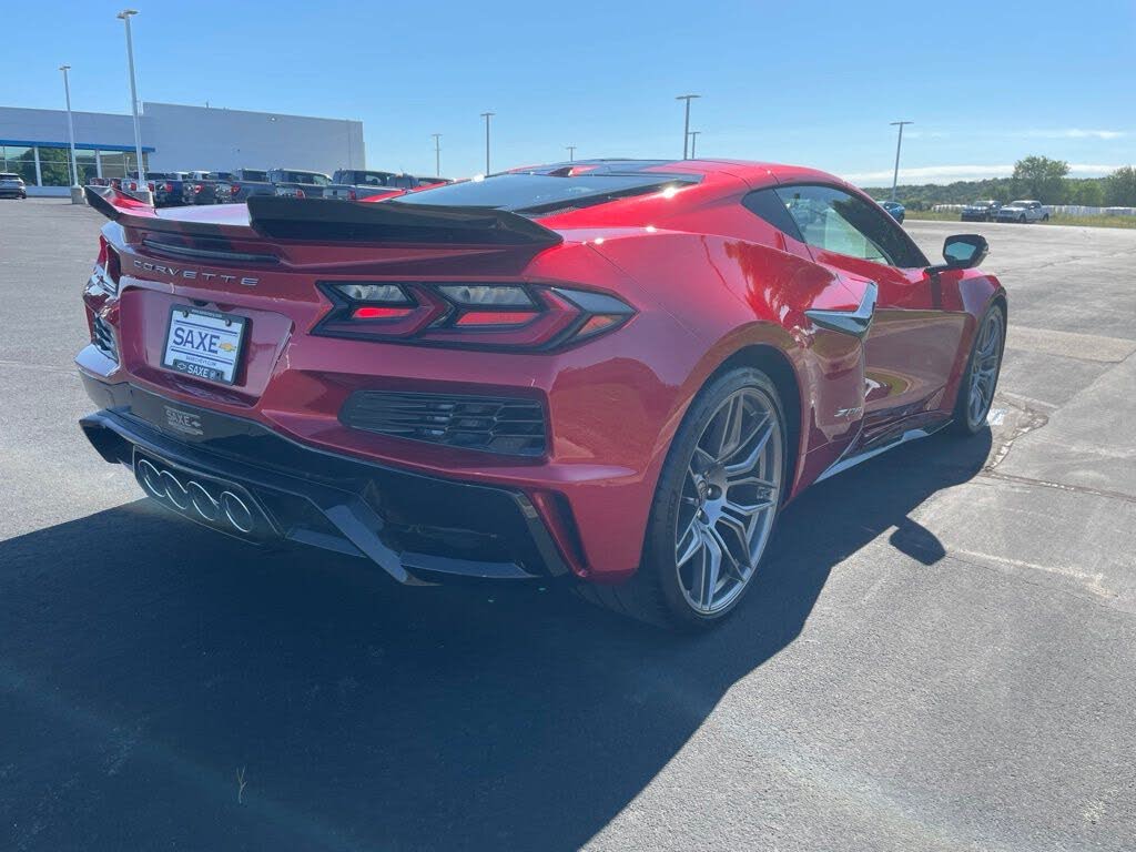 2025 Chevrolet Corvette Z06 2LZ Coupe RWD photo 6