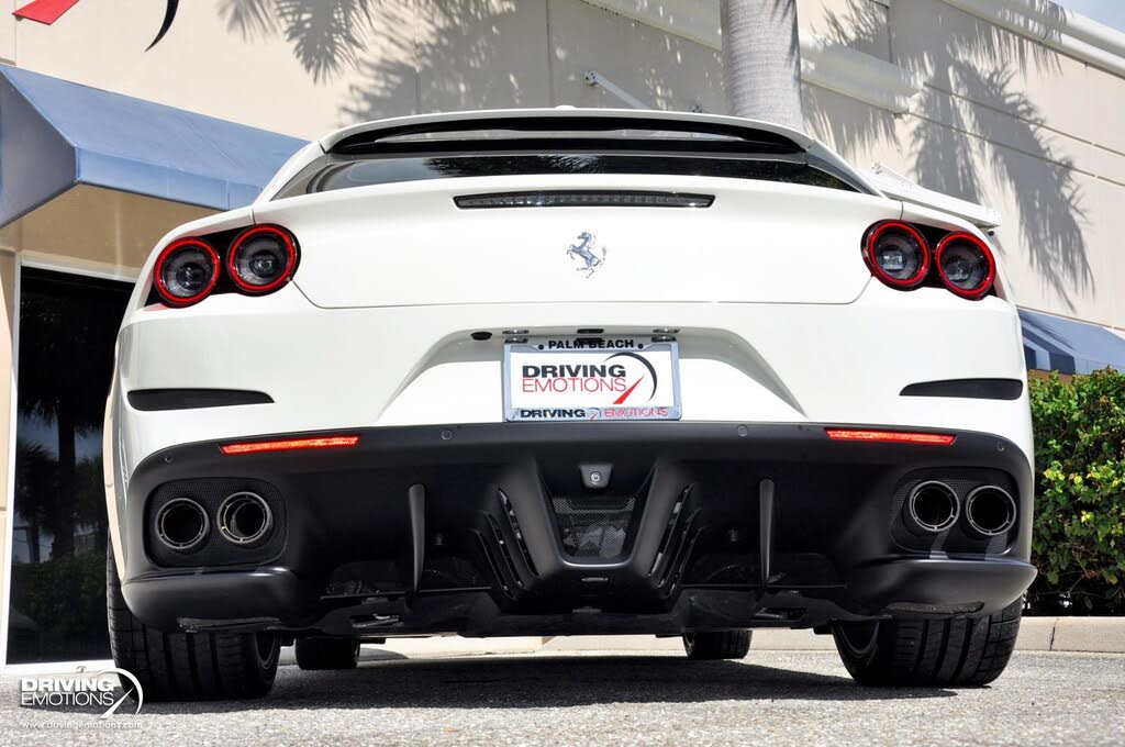 2017 Ferrari GTC4Lusso AWD photo 21