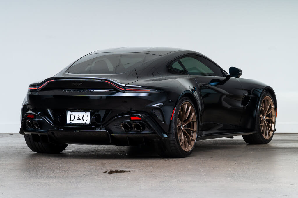2025 Aston Martin Vantage Coupe RWD photo 11