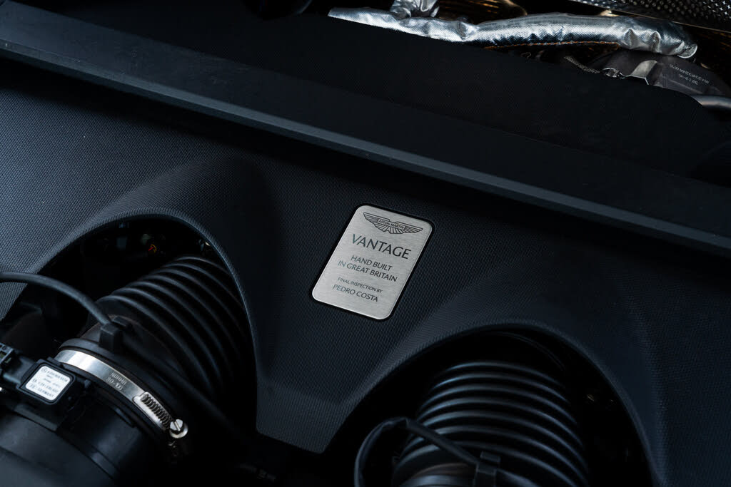 2025 Aston Martin Vantage Coupe RWD photo 14