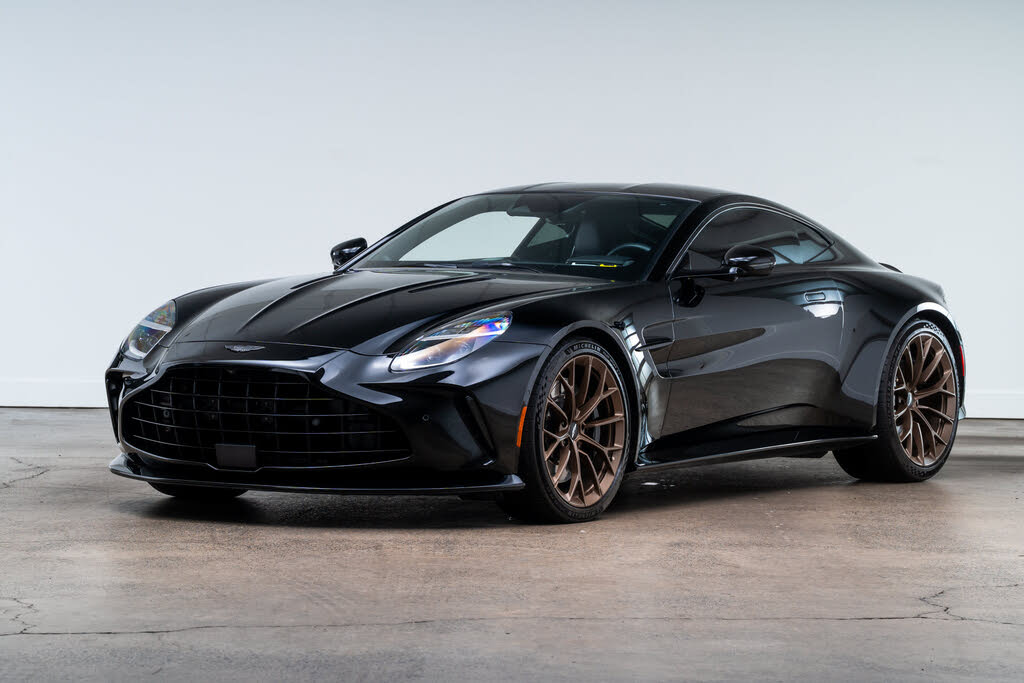2025 Aston Martin Vantage Coupe RWD photo 4