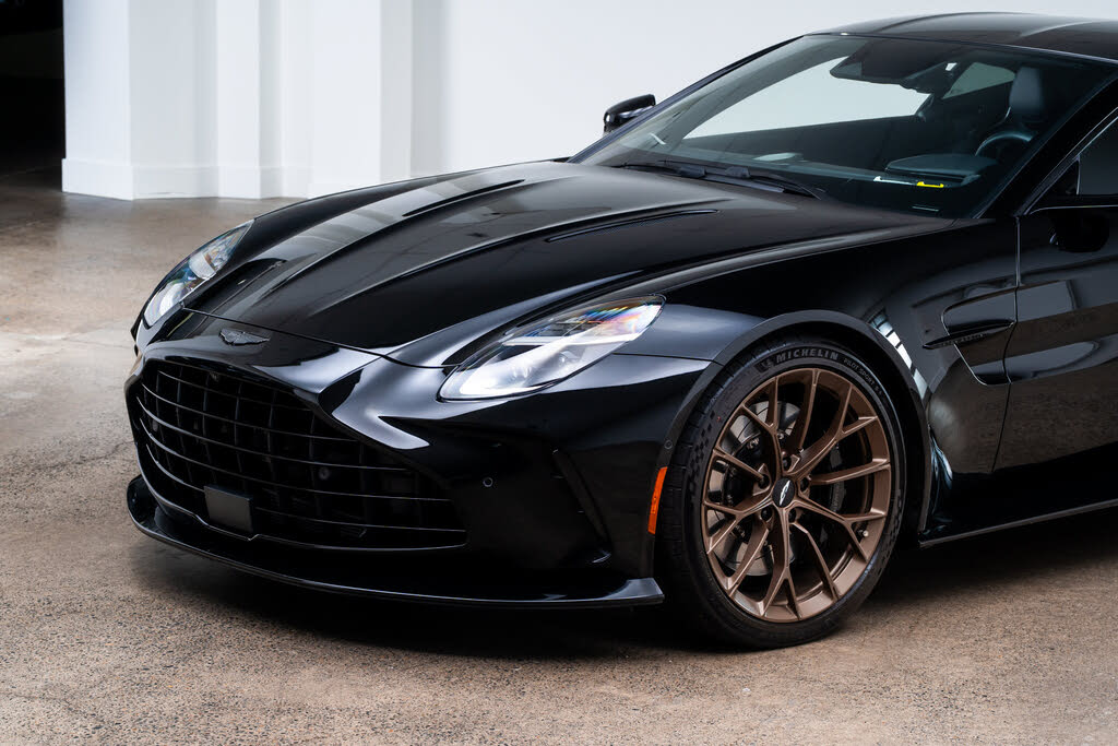 2025 Aston Martin Vantage Coupe RWD photo 5