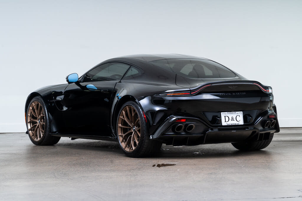 2025 Aston Martin Vantage Coupe RWD photo 8
