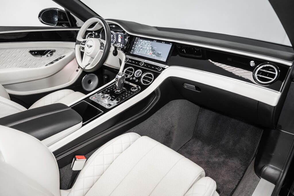 2020 Bentley Continental GTC V8 AWD photo 4