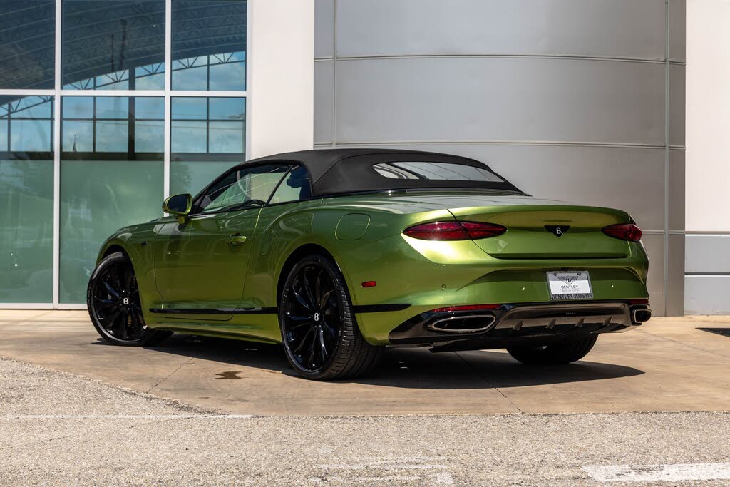 2025 Bentley Continental GTC Black Edition AWD photo 13