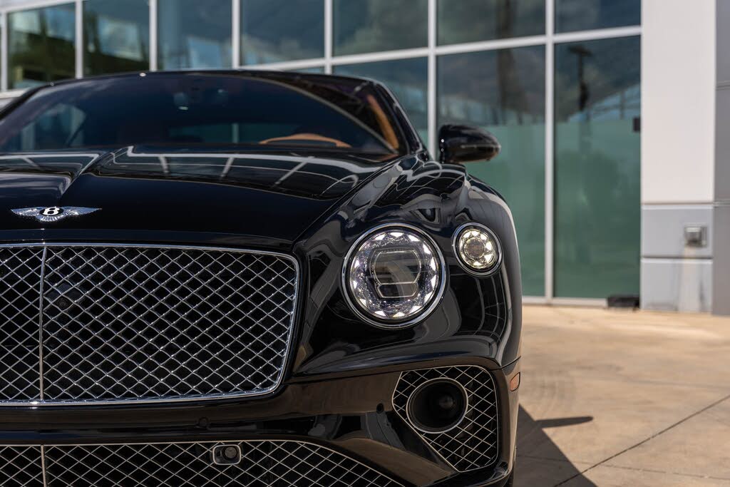 2022 Bentley Continental GTC V8 AWD photo 11