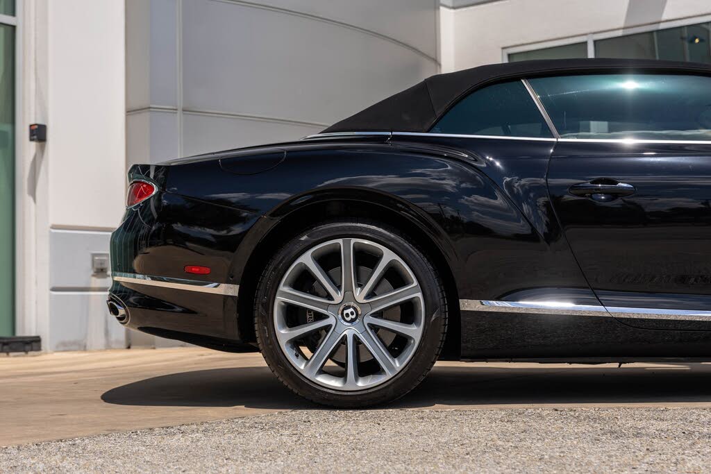 2022 Bentley Continental GTC V8 AWD photo 12