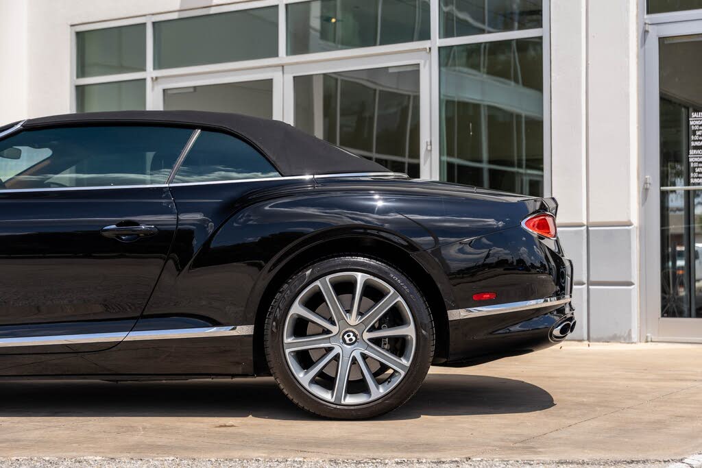 2022 Bentley Continental GTC V8 AWD photo 15