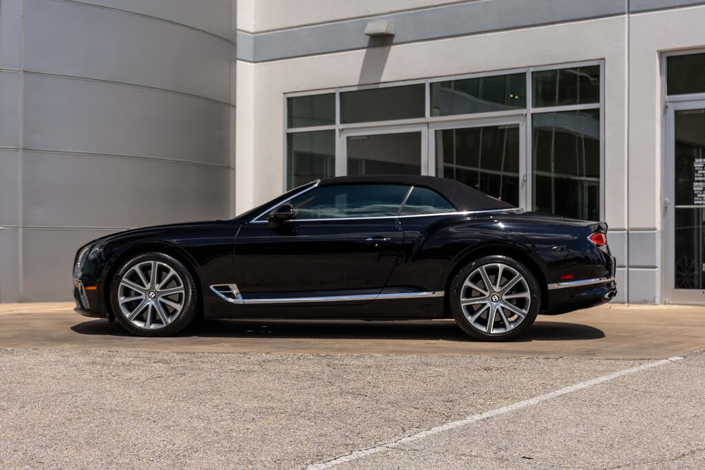 2022 Bentley Continental GTC V8 AWD photo 17