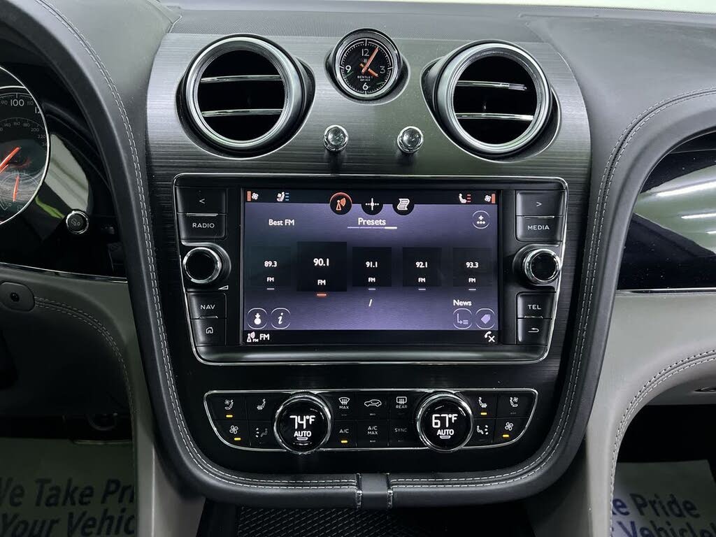 2018 Bentley Bentayga W12 Signature Edition AWD photo 21