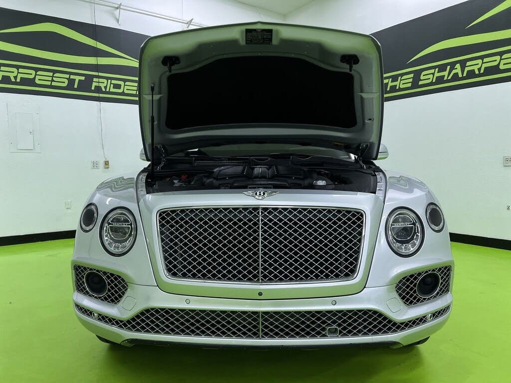 2018 Bentley Bentayga W12 Signature Edition AWD photo 4