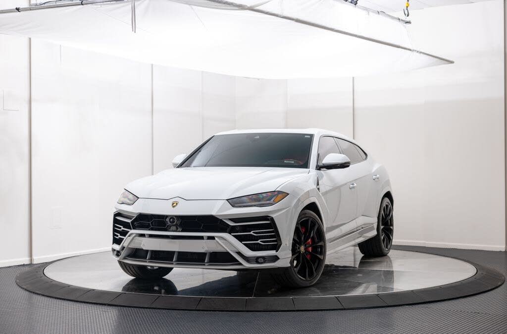 2022 Lamborghini Urus AWD