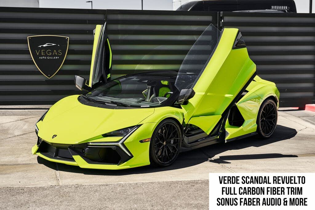 2026 Lamborghini Revuelto AWD