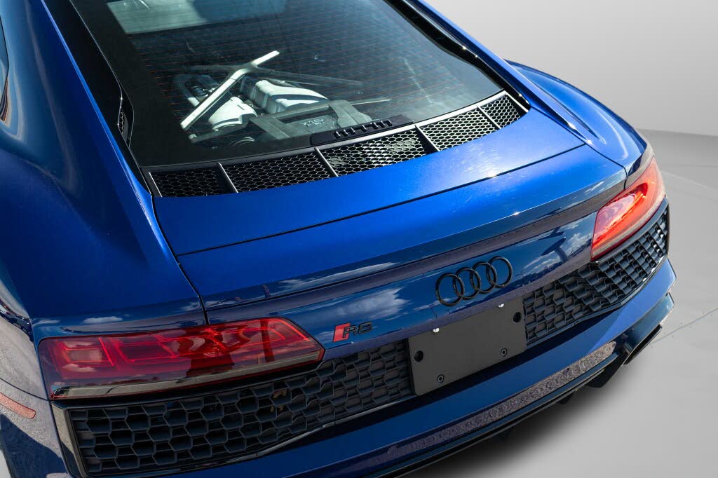 2022 Audi R8 V10 Performance Coupe RWD photo 15 of 24